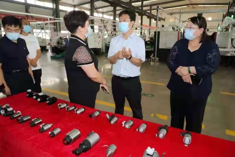 www.屄啊啊啊安阳市市长高永一行莅临我公司参观调研